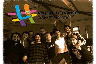 ITZIARREN SEMEAK Ibilaldia 2017 abestiaren bideoklipa